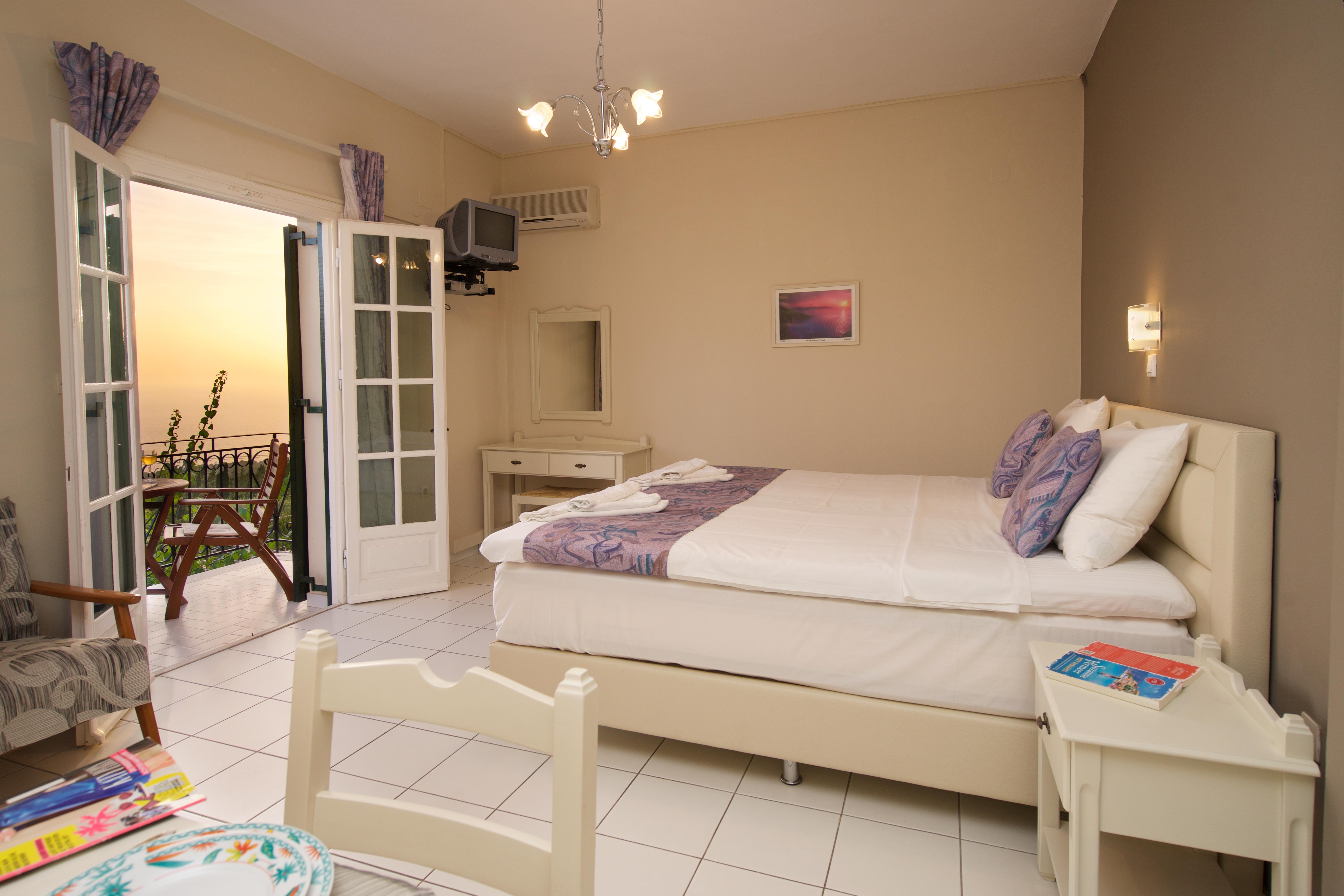 Studios Vrionis Panoramic Sunset Mesovounia  Zewnętrze zdjęcie