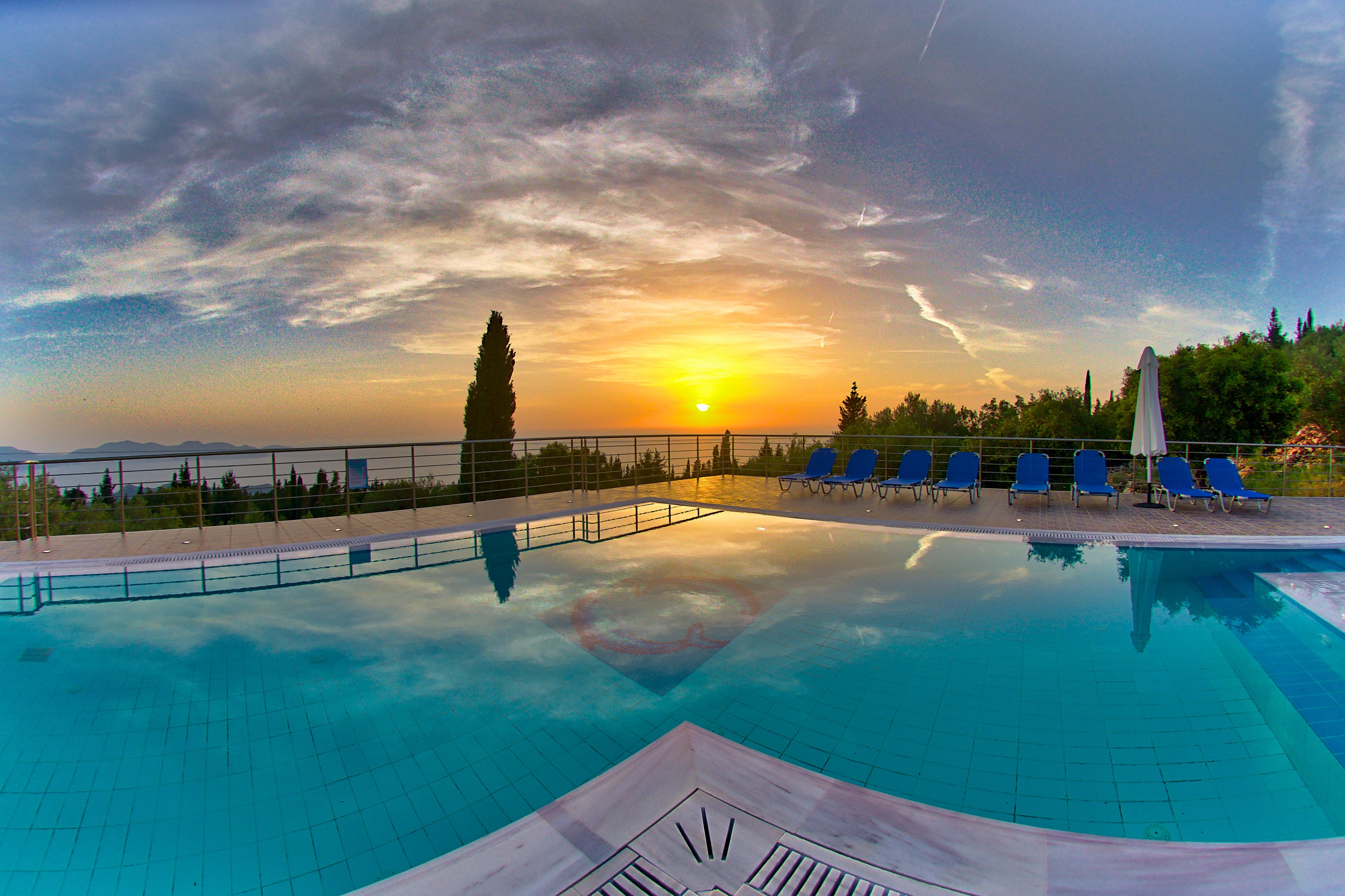 Studios Vrionis Panoramic Sunset Mesovounia  Zewnętrze zdjęcie