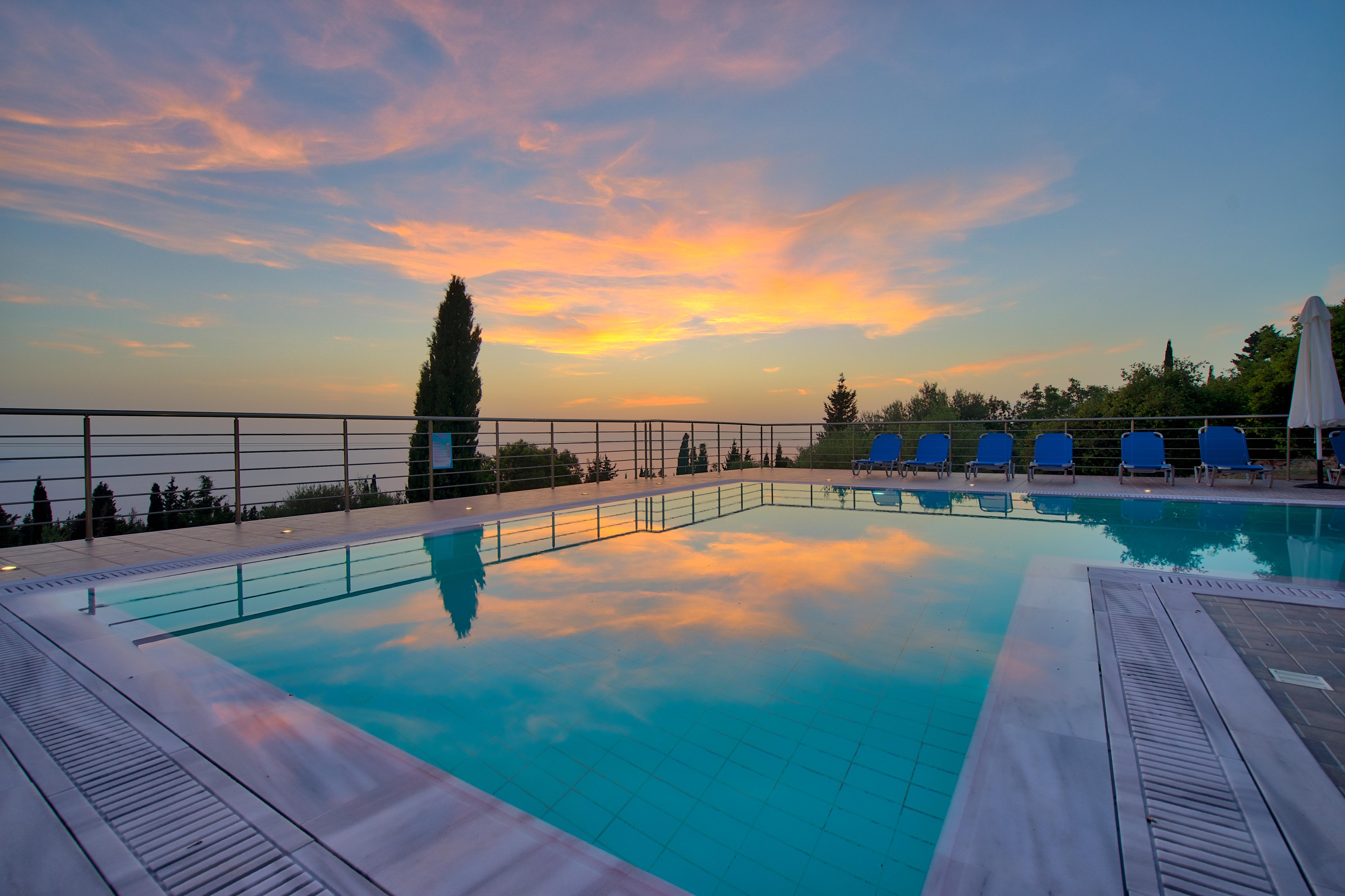 Studios Vrionis Panoramic Sunset Mesovounia  Zewnętrze zdjęcie